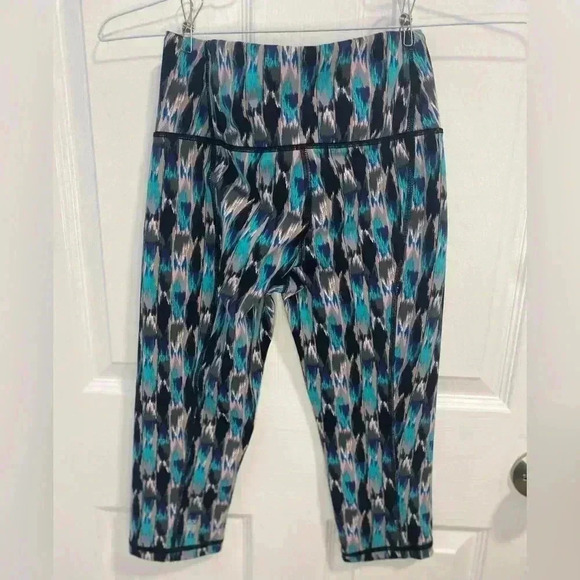 Victoria's Secret VSX Sport Knockout Crop Pant Size XS - Picture 4 of 5